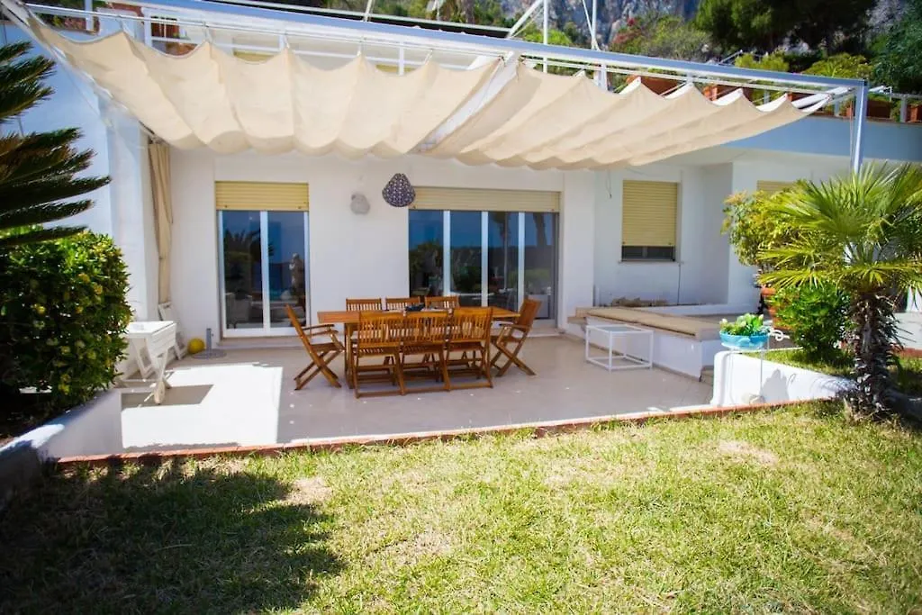 Villa Sul Mare Palermo Italy